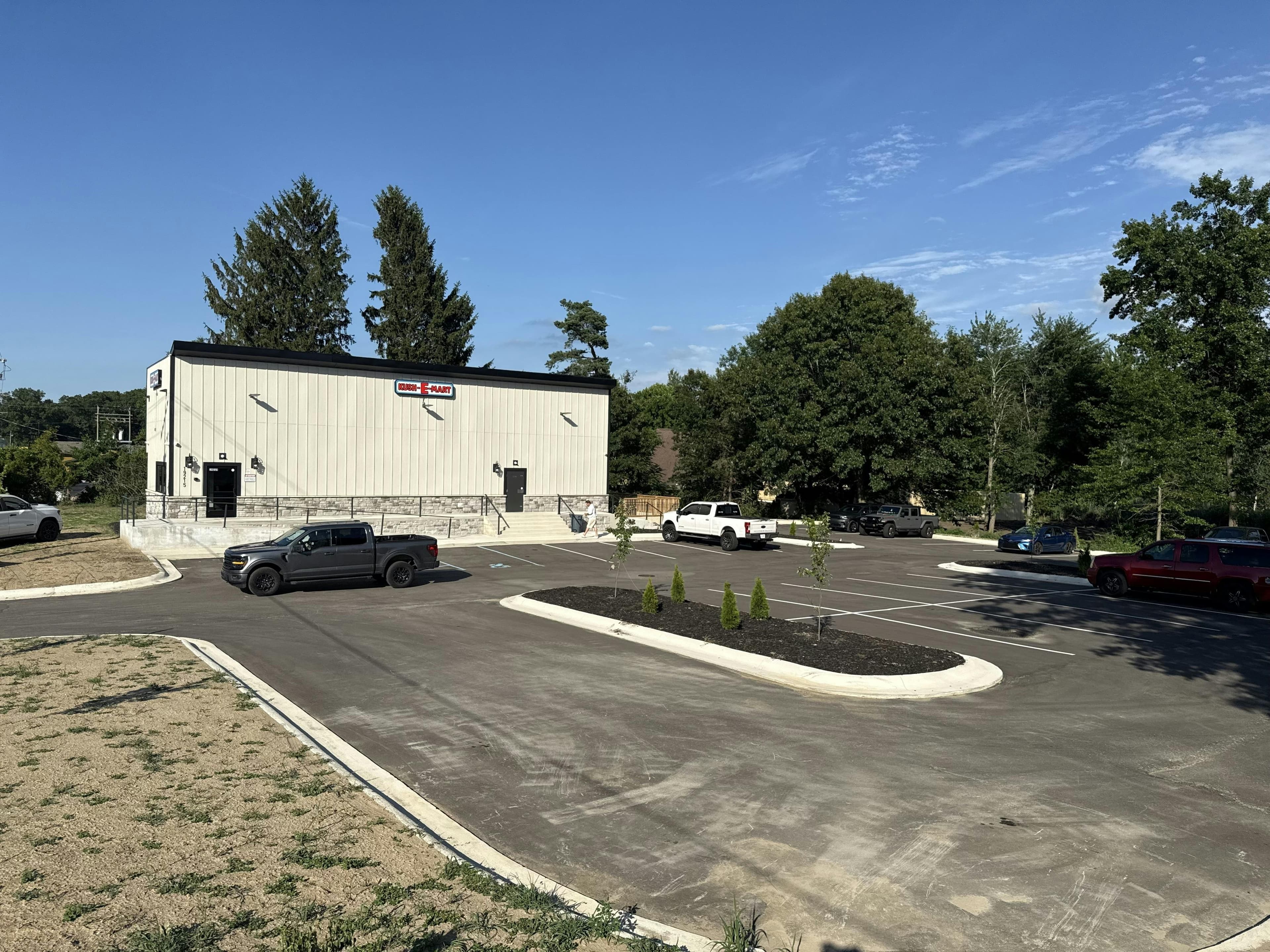 Street View of Kush-E-Mart Dispensary New Buffalo Street View of Kush-E-Mart Dispensary New Buffalo